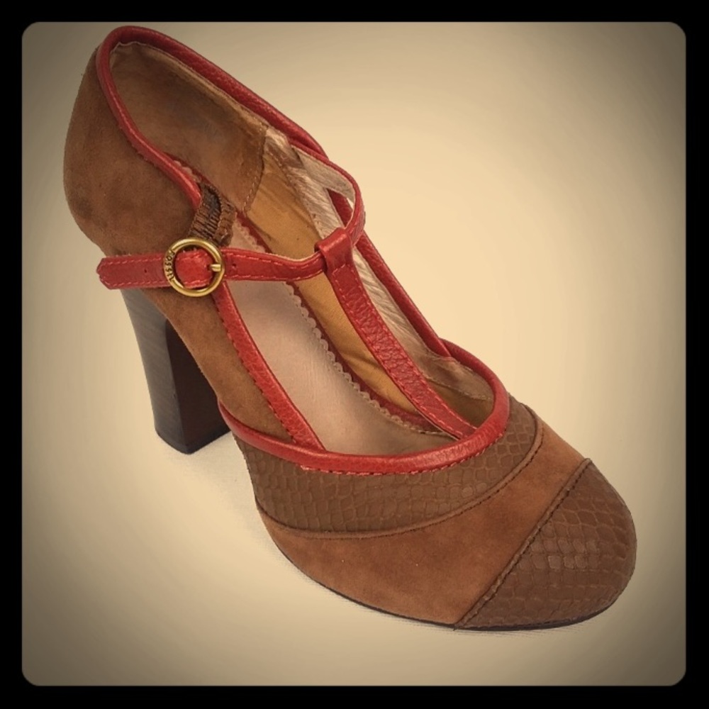 FOSSIL Brown & Red T-Strap Chunky Heels, Size 6